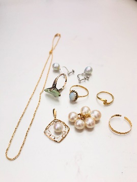 祖母が使っていた金やプラチナのアクセサリー